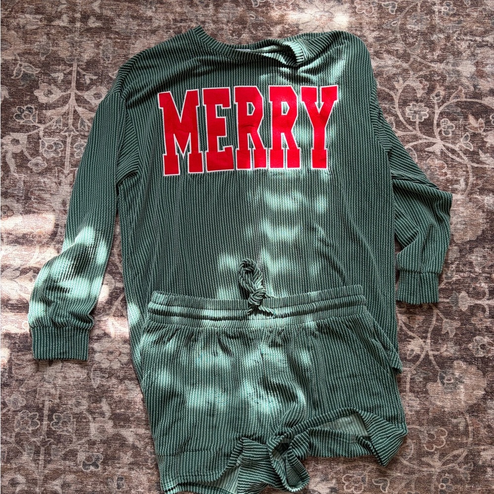 Merry Women's Green Matching Set
